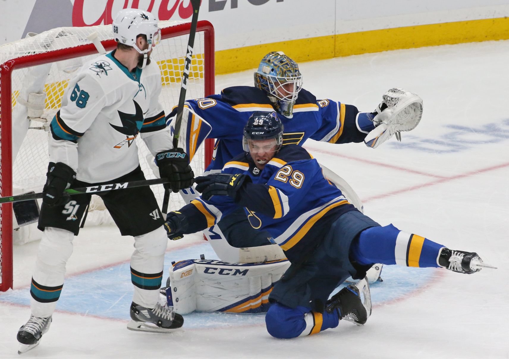 Blues and Sharks square off in game 3 of the semifinals